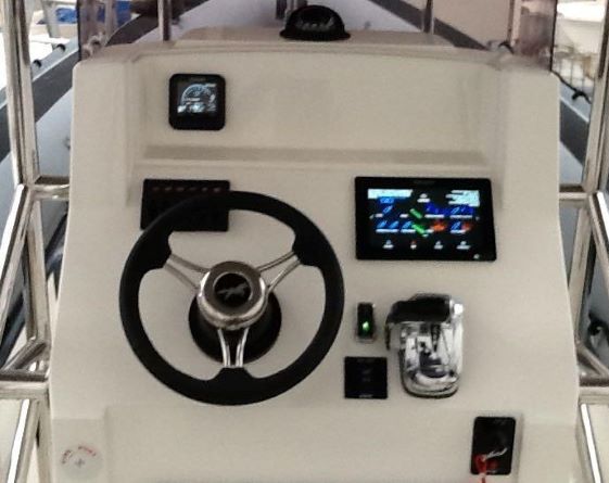equipos-navegacion-escuela-nautica-licencia-navegacion-murcia-cartagena-mar-menor